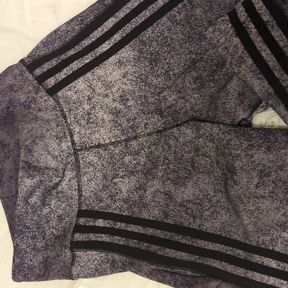 Adidas leggings - Picture 2 of 8